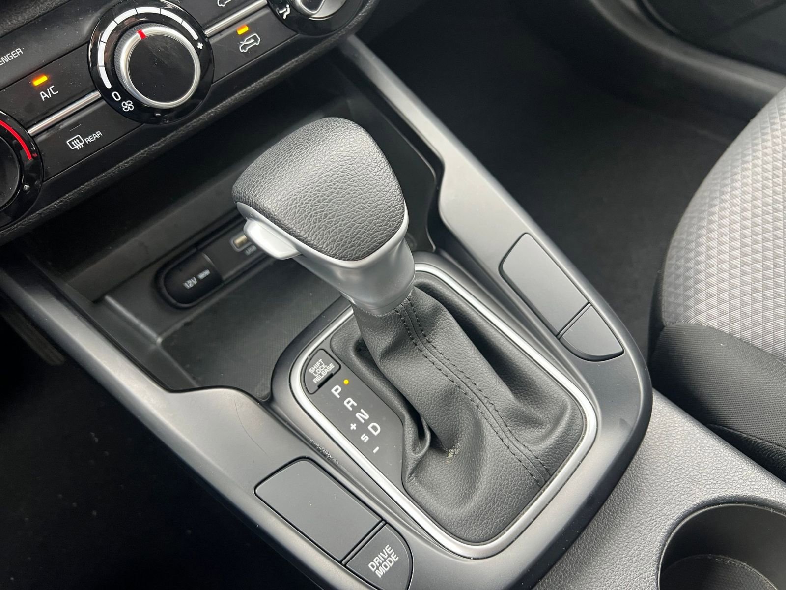 Used 2025 Kia Soul LX w/ LX Technology Package image 39