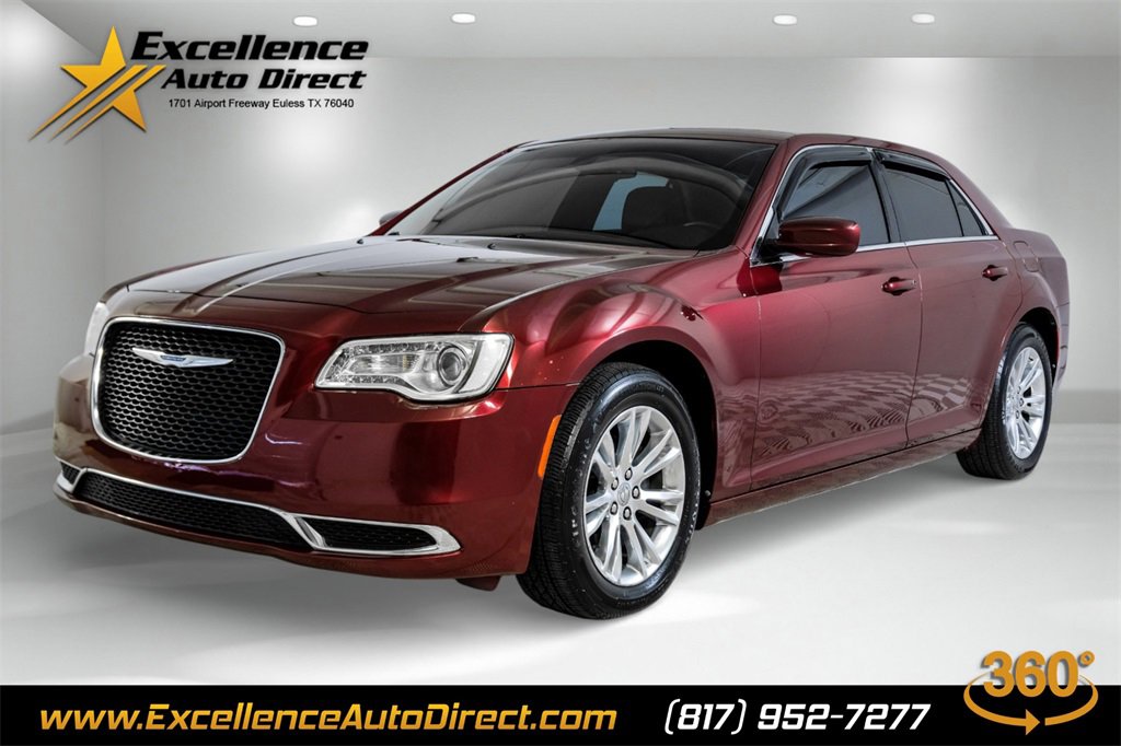 Used 2018 Chrysler 300 Touring L video 1