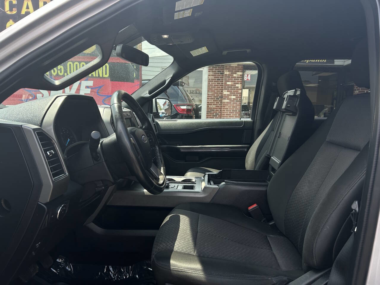 Used 2019 Ford Expedition Max XLT image 18