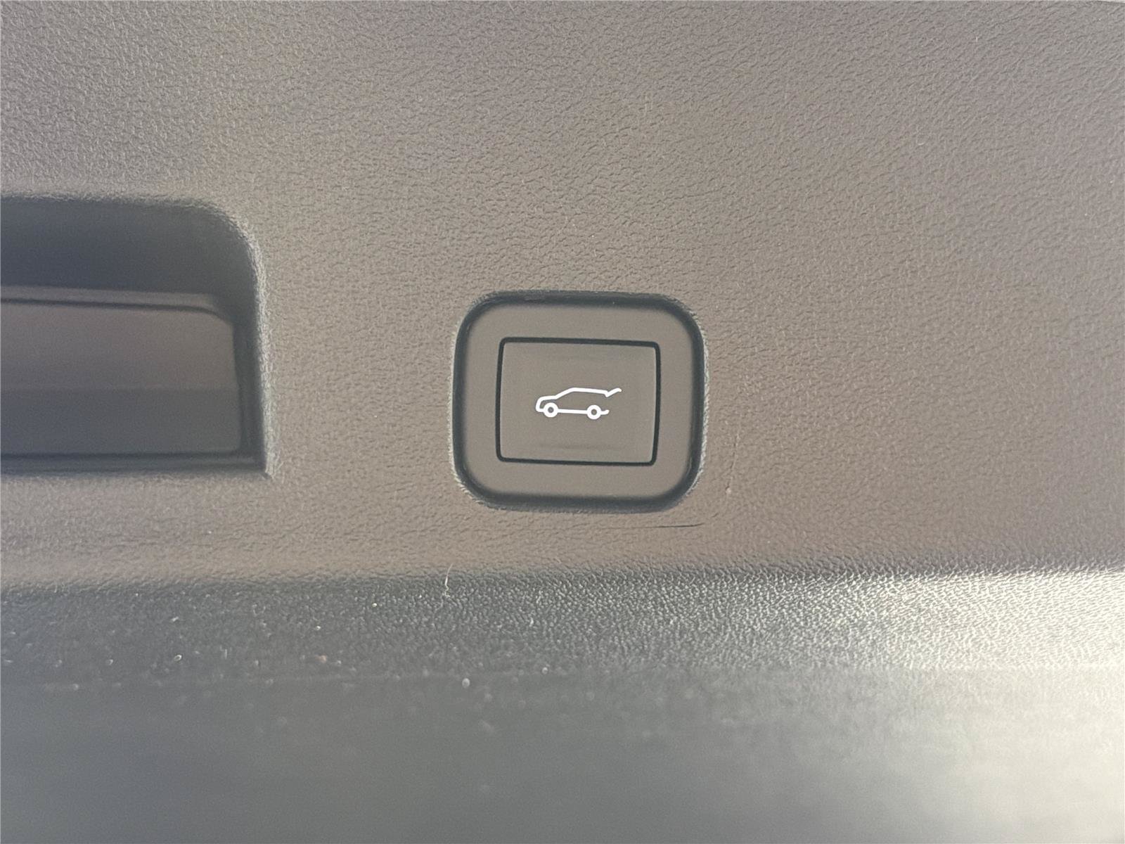 New 2026 GMC Acadia Elevation w/ Black Edition FWD image 20