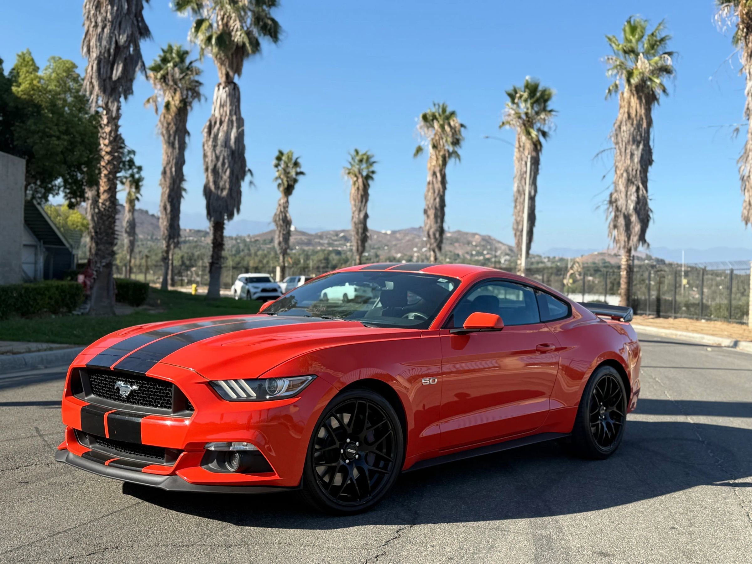 Used 2016 Ford Mustang GT w/ GT Performance Package image 2