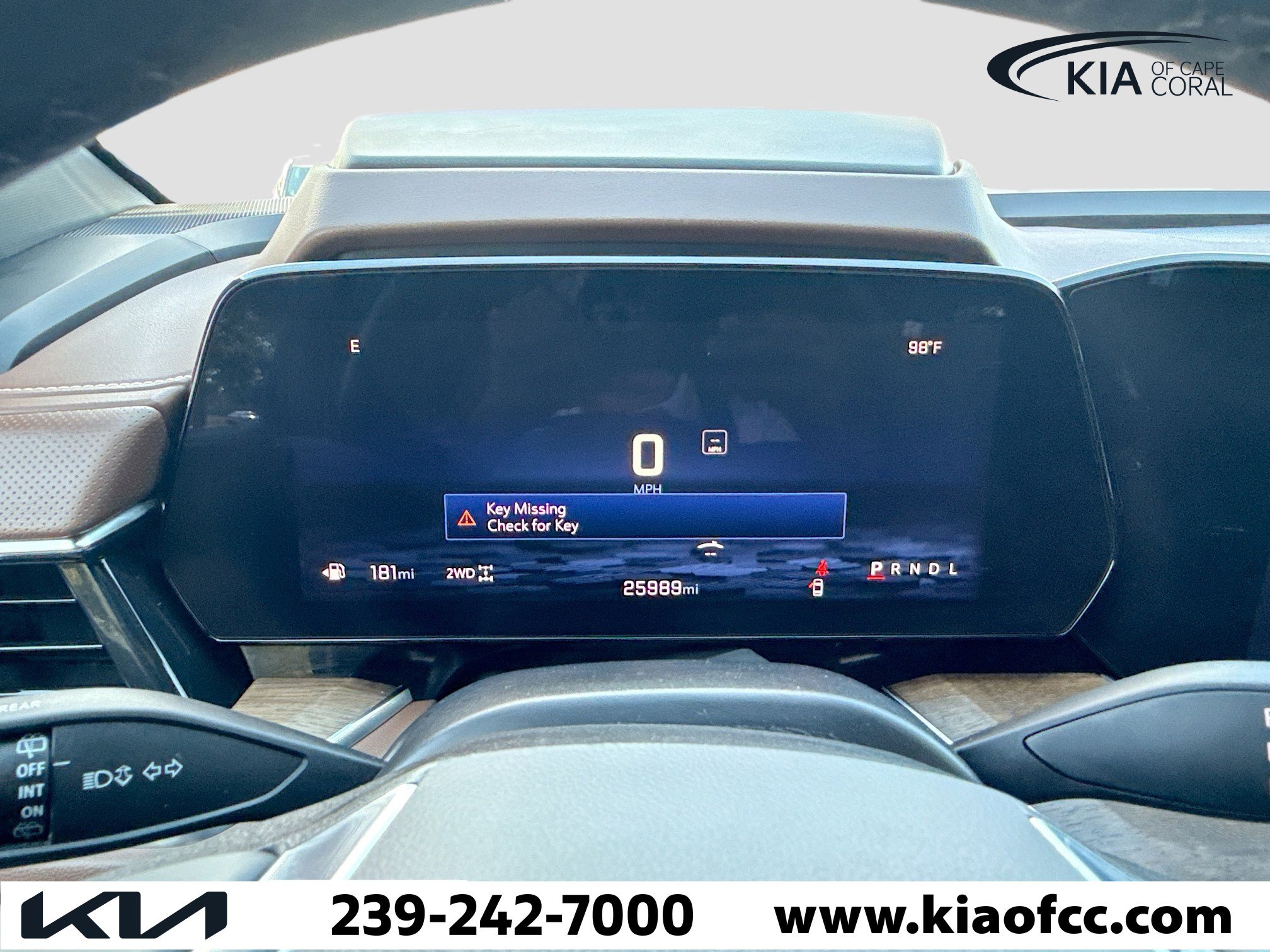 Used 2025 Chevrolet Suburban High Country image 38