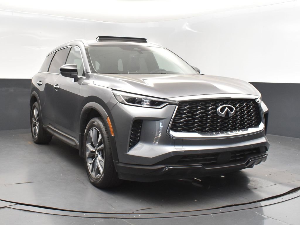 Certified 2025 INFINITI QX60 Luxe image 9