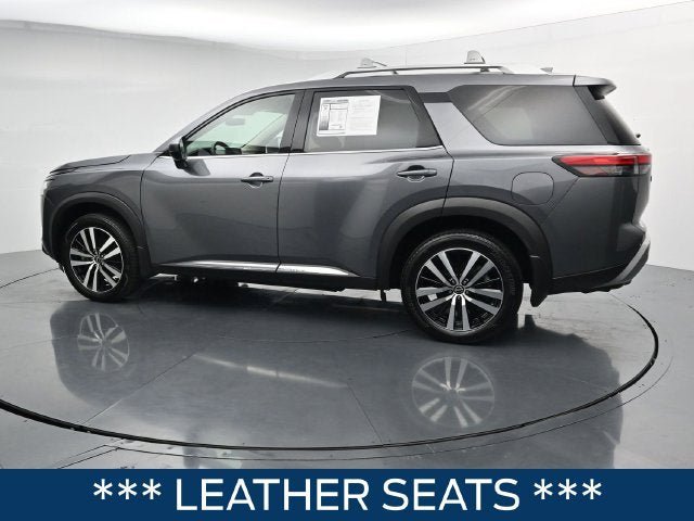 Used 2025 Nissan Pathfinder Platinum w/ Cargo Package AWD/4WD image 7