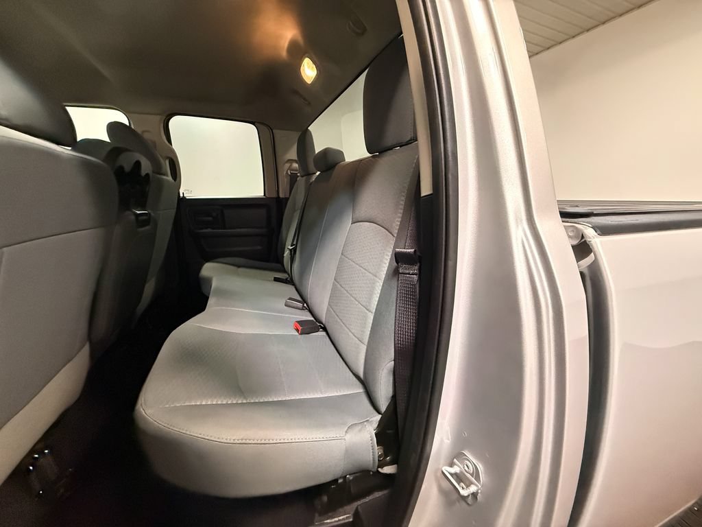 Used 2017 RAM 1500 Express RWD image 8