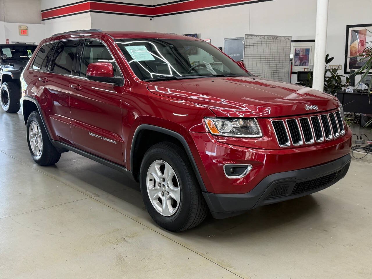Used 2014 Jeep Grand Cherokee Laredo w/ Quick Order Package 23E