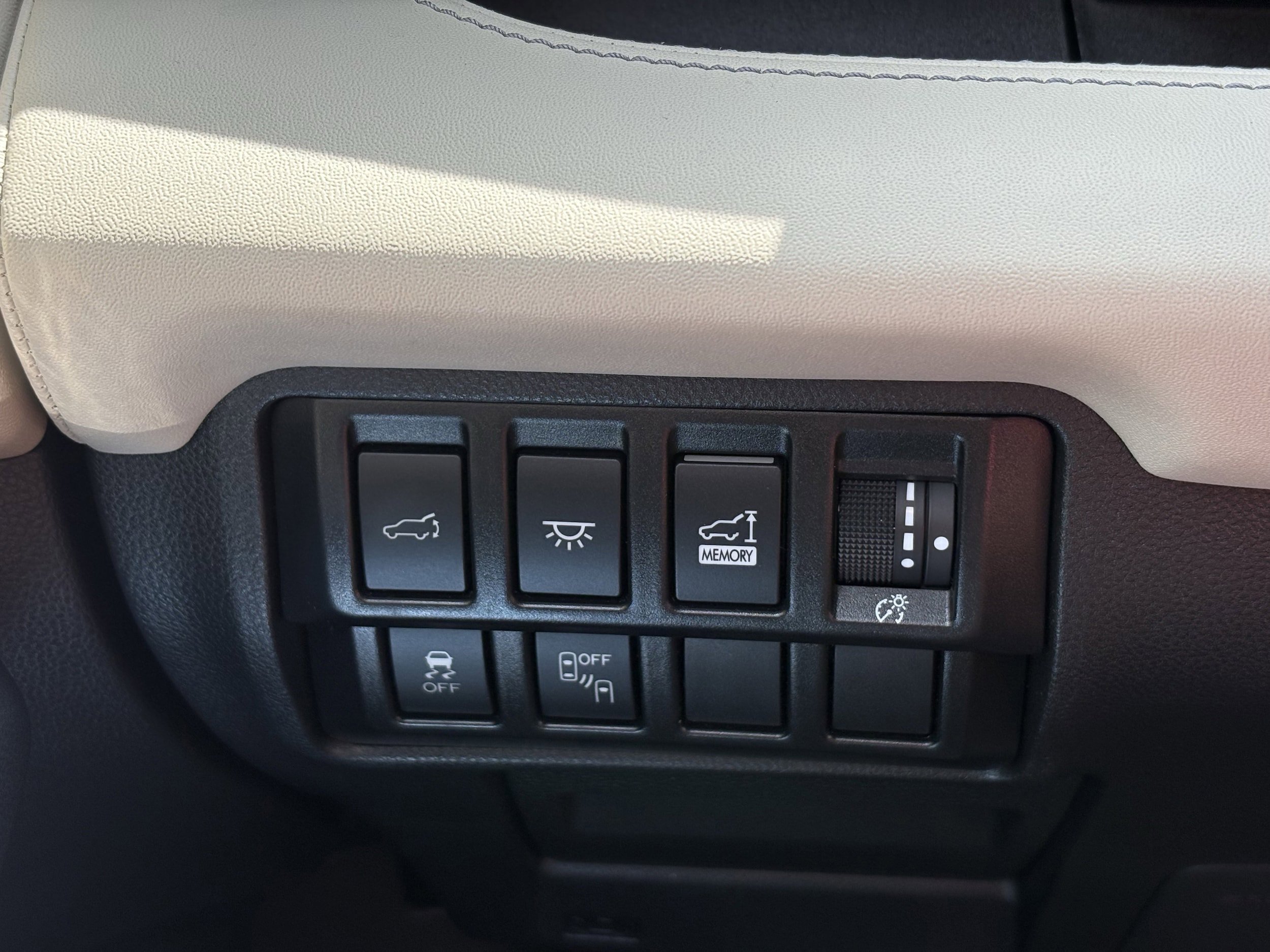 Used 2021 Subaru Ascent Touring AWD/4WD image 17