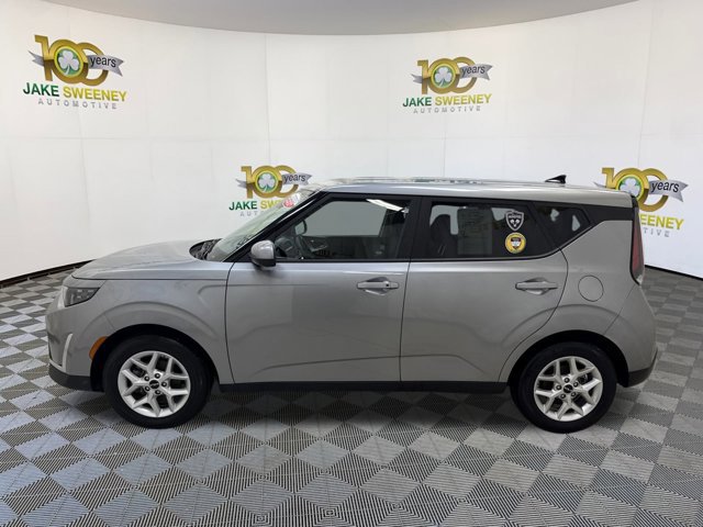 Certified 2023 Kia Soul S image 6