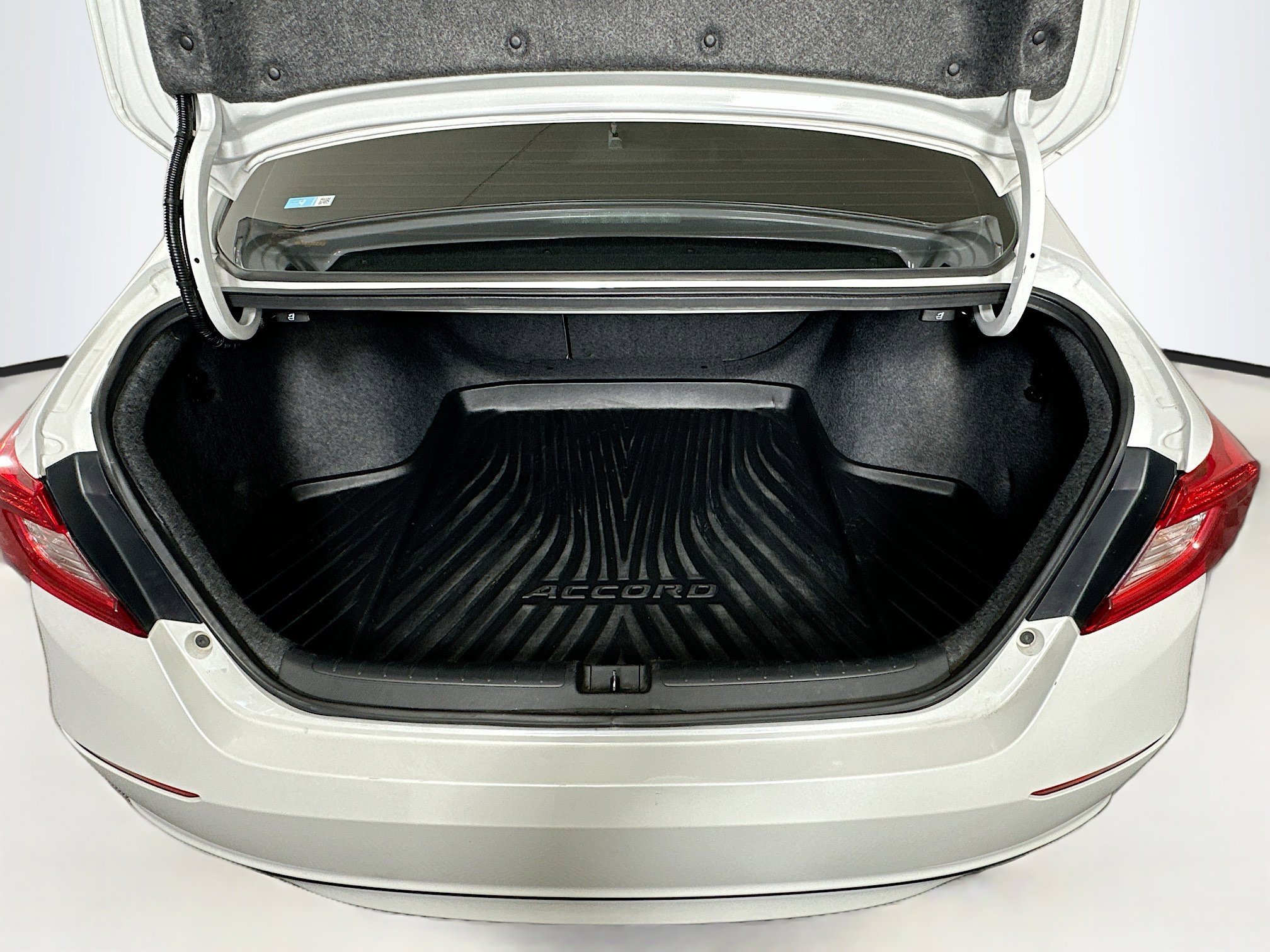 Used 2019 Honda Accord EX-L image 27