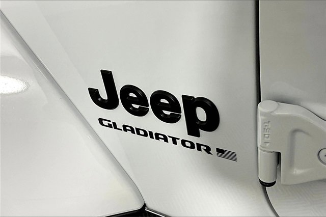 New 2025 Jeep Gladiator Sport image 10