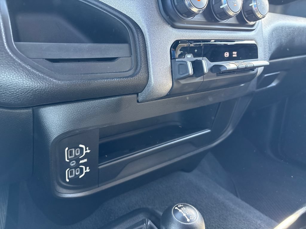 Used 2024 RAM 2500 Tradesman w/ Chrome Appearance Group AWD/4WD image 45