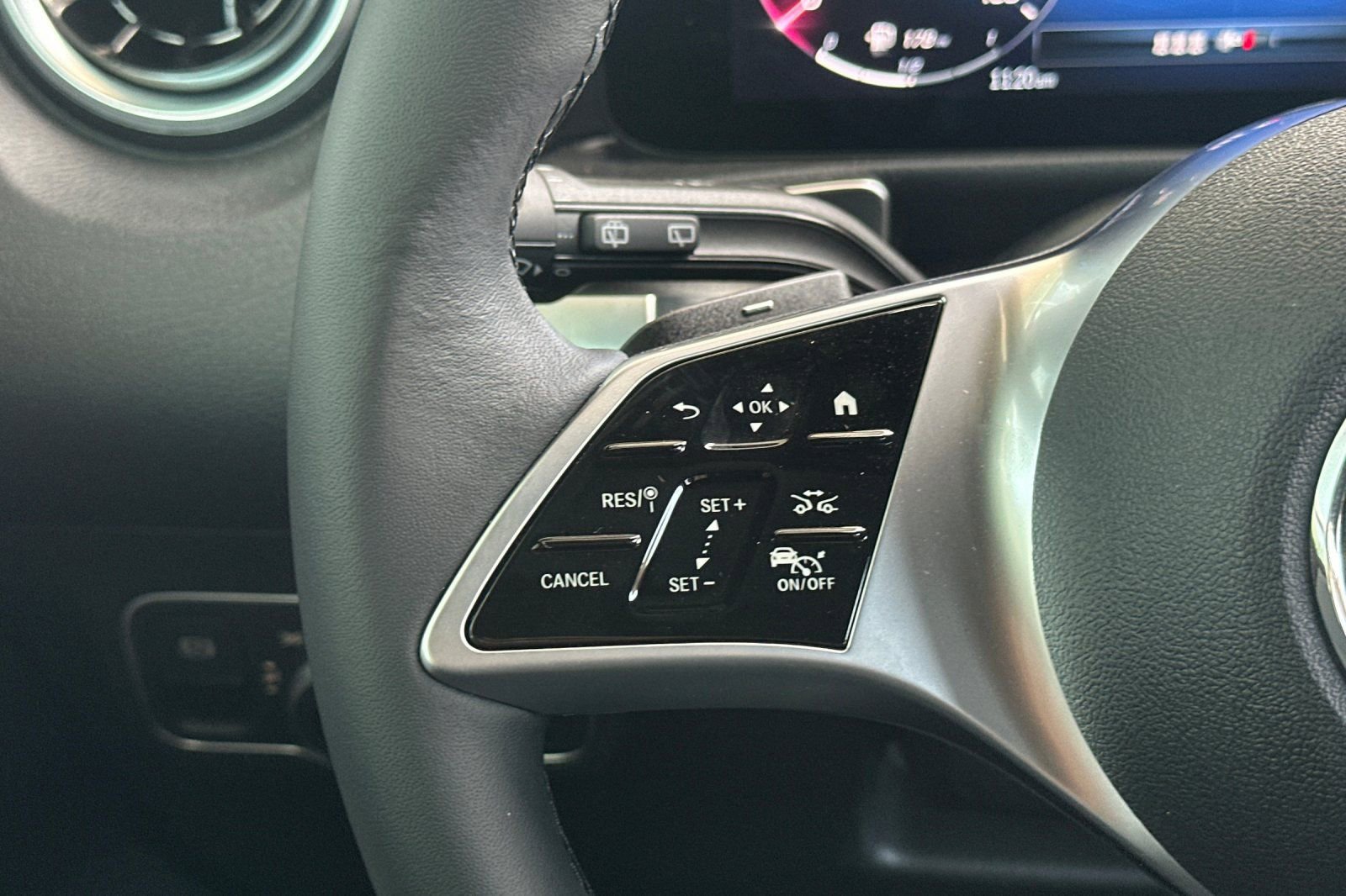 New 2026 Mercedes-Benz GLB 250 image 25