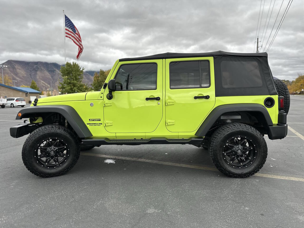 Used 2017 Jeep Wrangler Unlimited Sport w/ Quick Order Package 23S image 4
