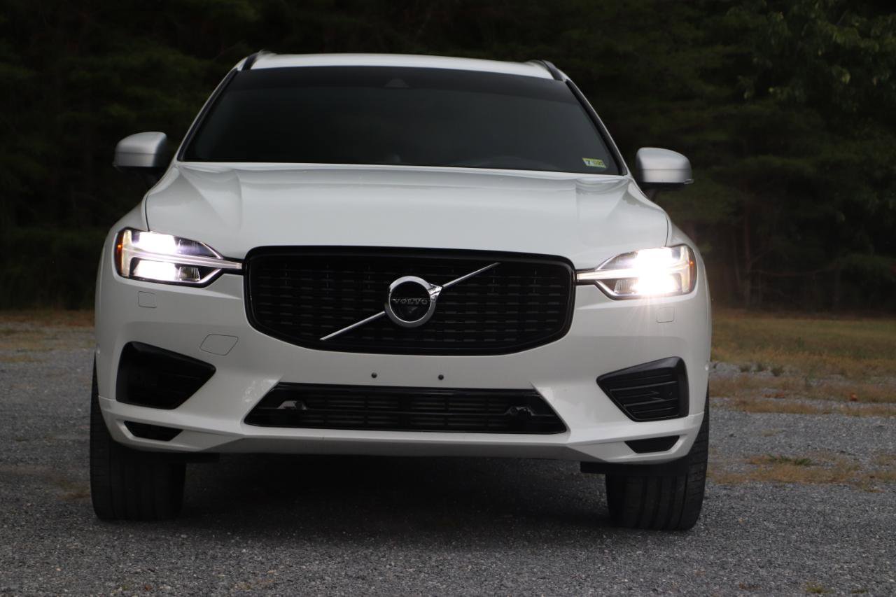 Used 2018 Volvo XC60 T8 R-Design w/ Convenience Package image 37