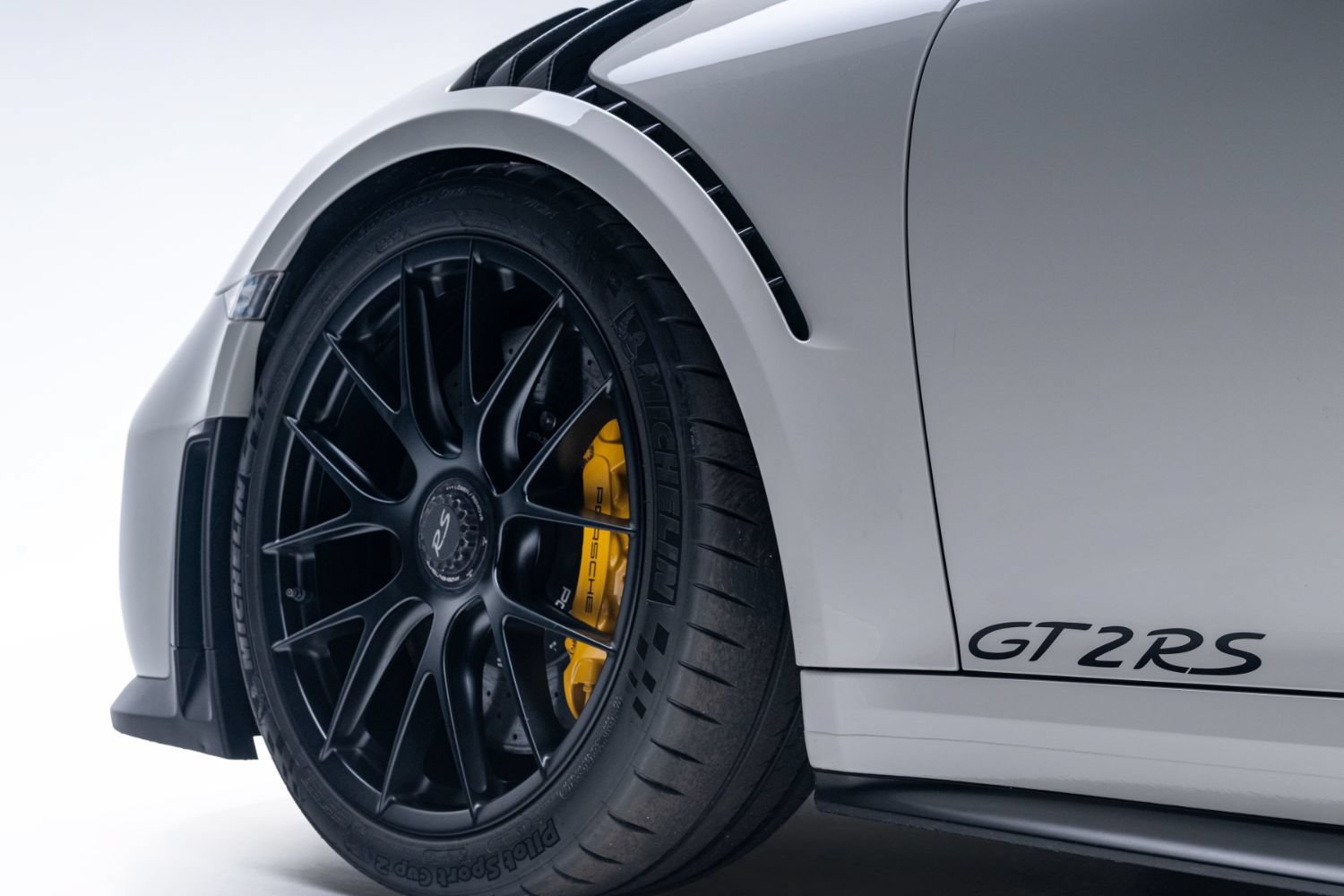 Used 2018 Porsche 911 GT2 RS RWD image 45