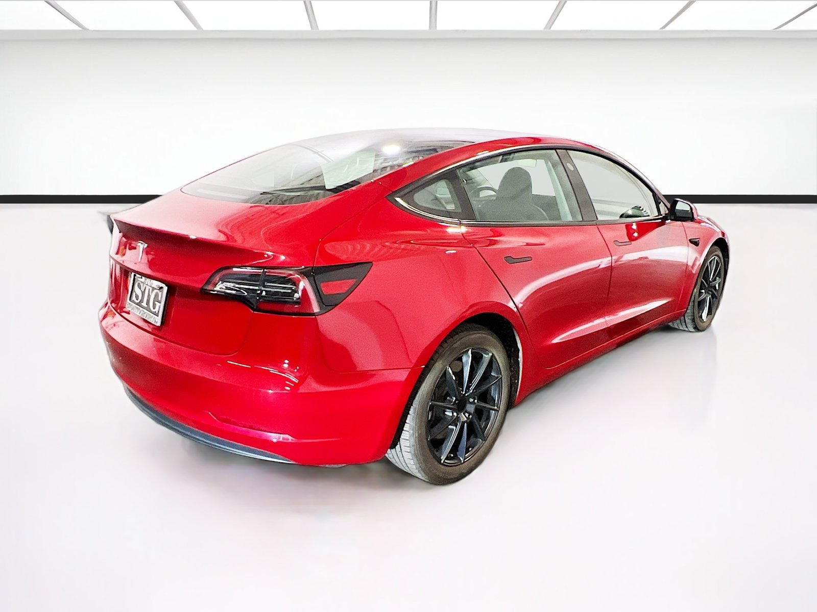 Used 2023 Tesla Model 3 Standard Range RWD image 4