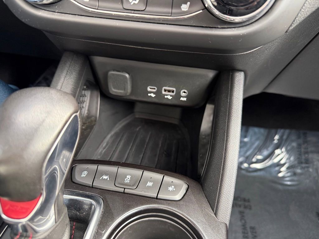 Used 2023 Chevrolet TrailBlazer RS w/ Sun and Liftgate Package image 31