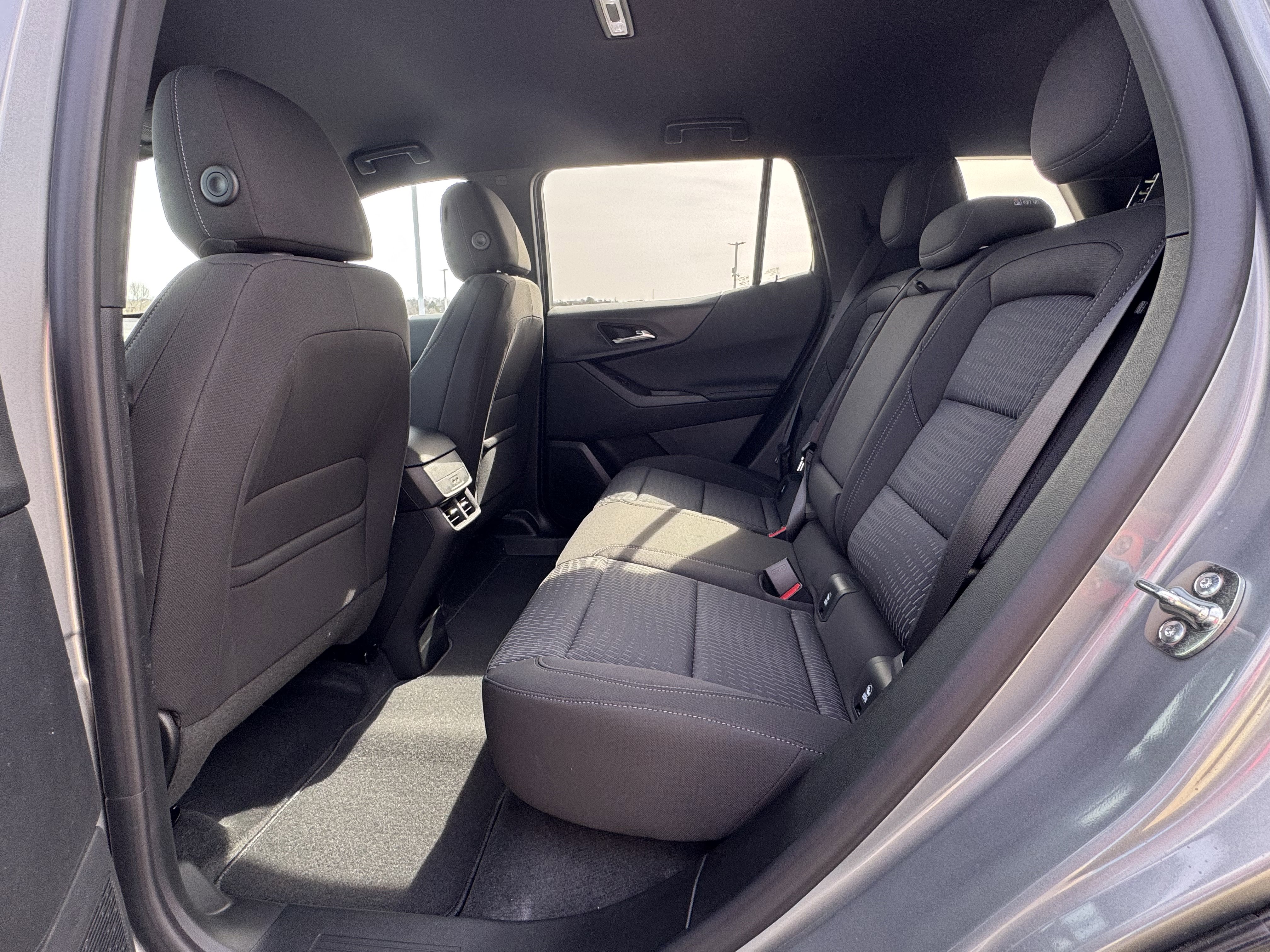 New 2026 Chevrolet Equinox LT image 7