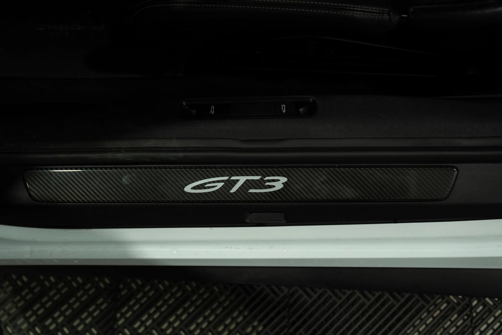Used 2023 Porsche 911 GT3 RWD image 13