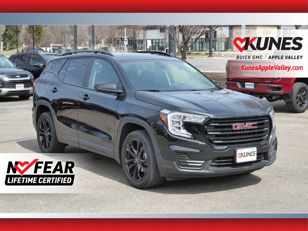 Used 2022 GMC Terrain SLE w/ Driver Convenience Package