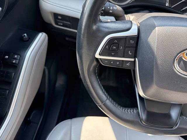 Used 2022 Toyota Highlander XLE image 21