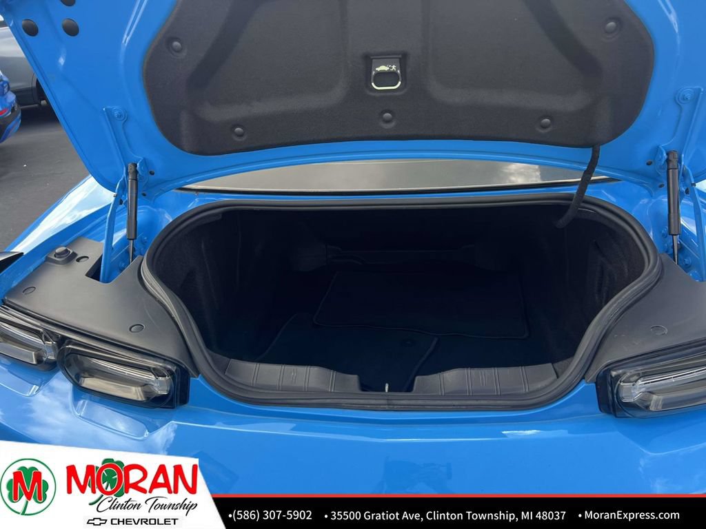 Used 2022 Chevrolet Camaro SS RWD image 12