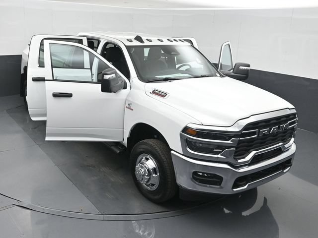 New 2026 RAM 3500 Tradesman AWD/4WD image 50