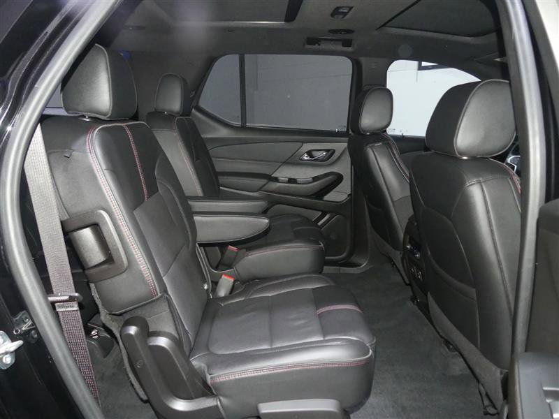 Used 2022 Chevrolet Traverse RS w/ LPO, Floor Liner Package AWD/4WD image 28
