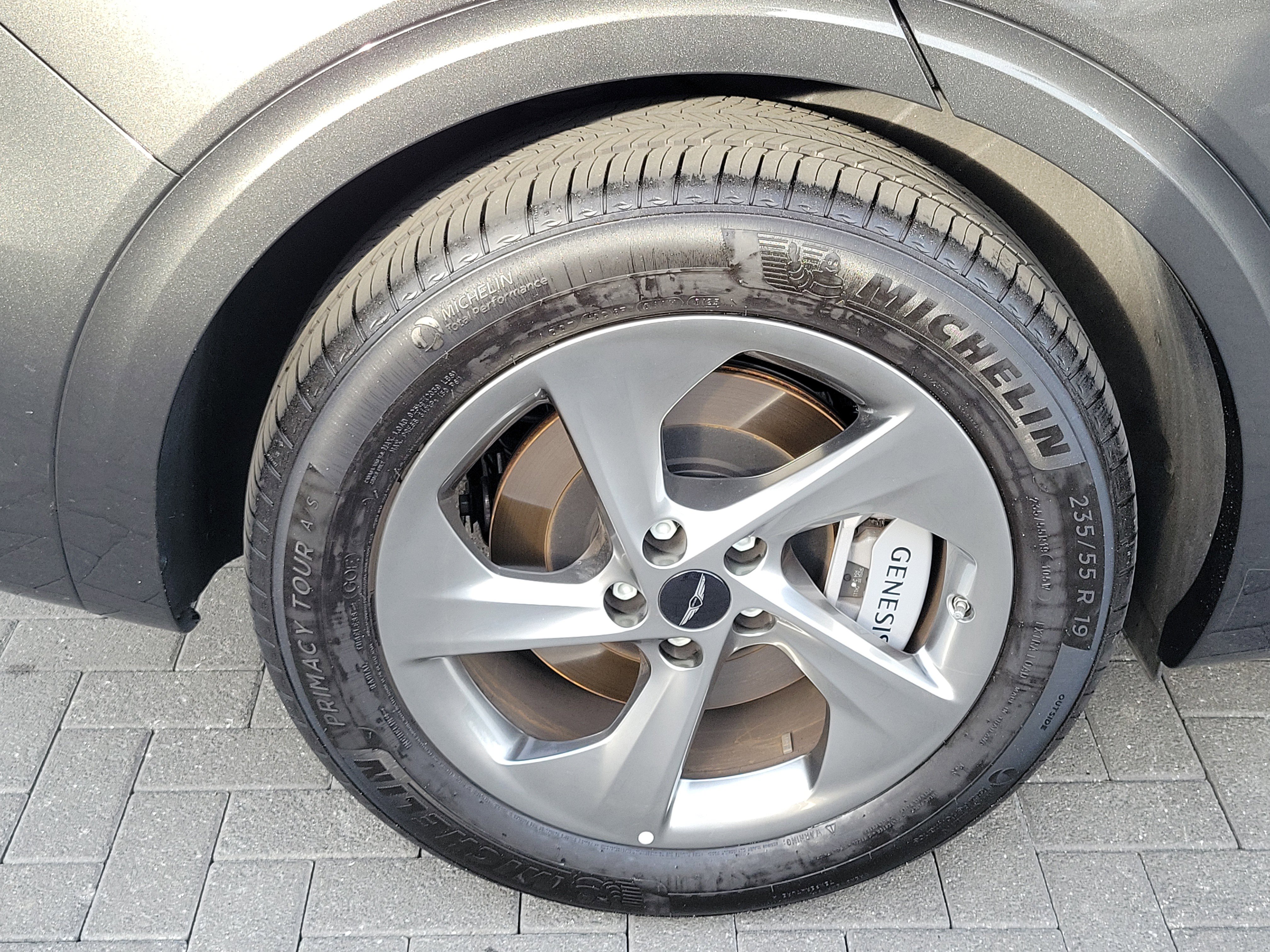 Certified 2026 Genesis GV70 2.5T Advanced image 23