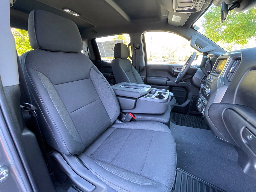New 2026 Chevrolet Silverado 1500 Custom w/ Turbomax Blackout Package AWD/4WD image 31