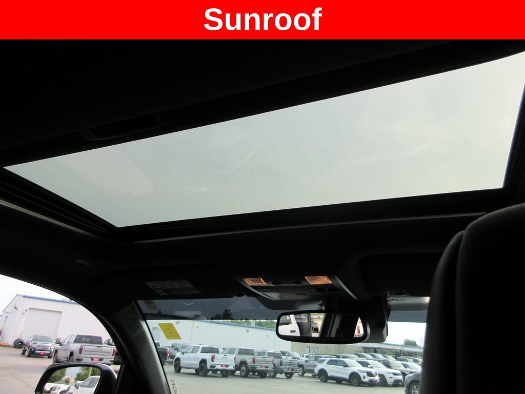 Used 2023 Toyota Tacoma Limited w/ Nightshade Package AWD/4WD image 17
