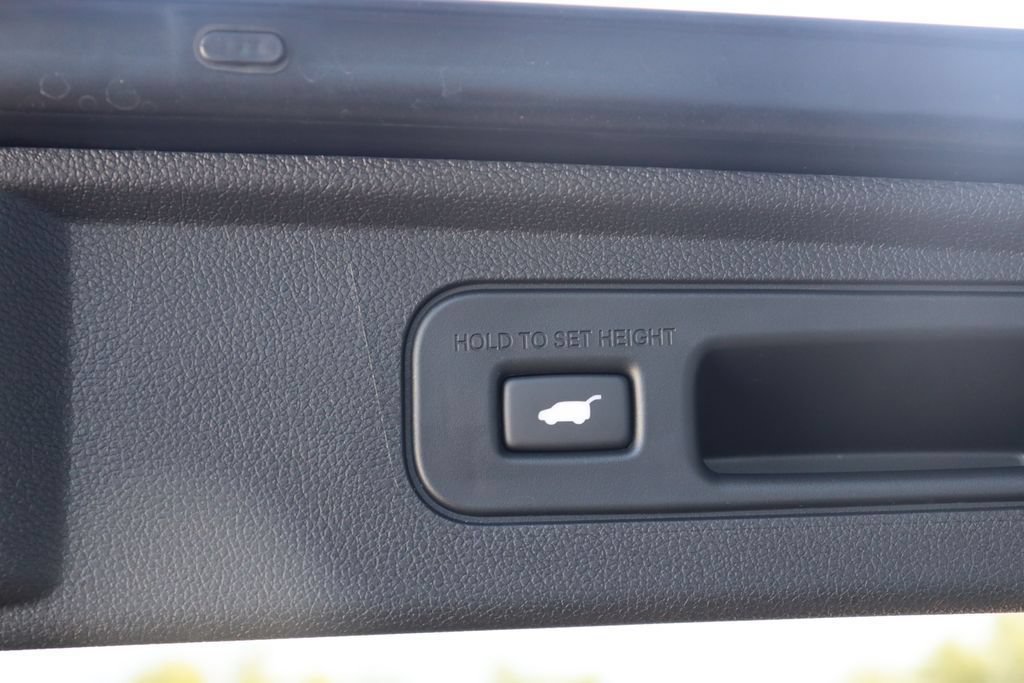 Used 2026 Honda Odyssey Elite image 14