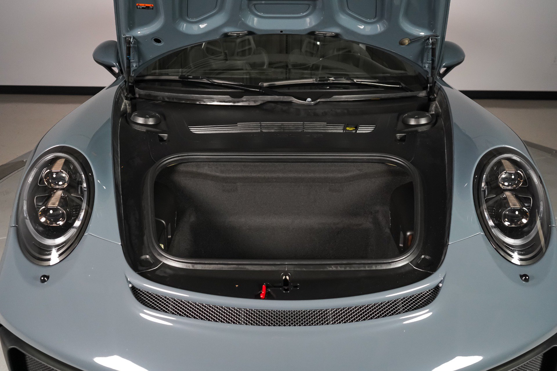 Used 2018 Porsche 911 GT3 RWD image 57