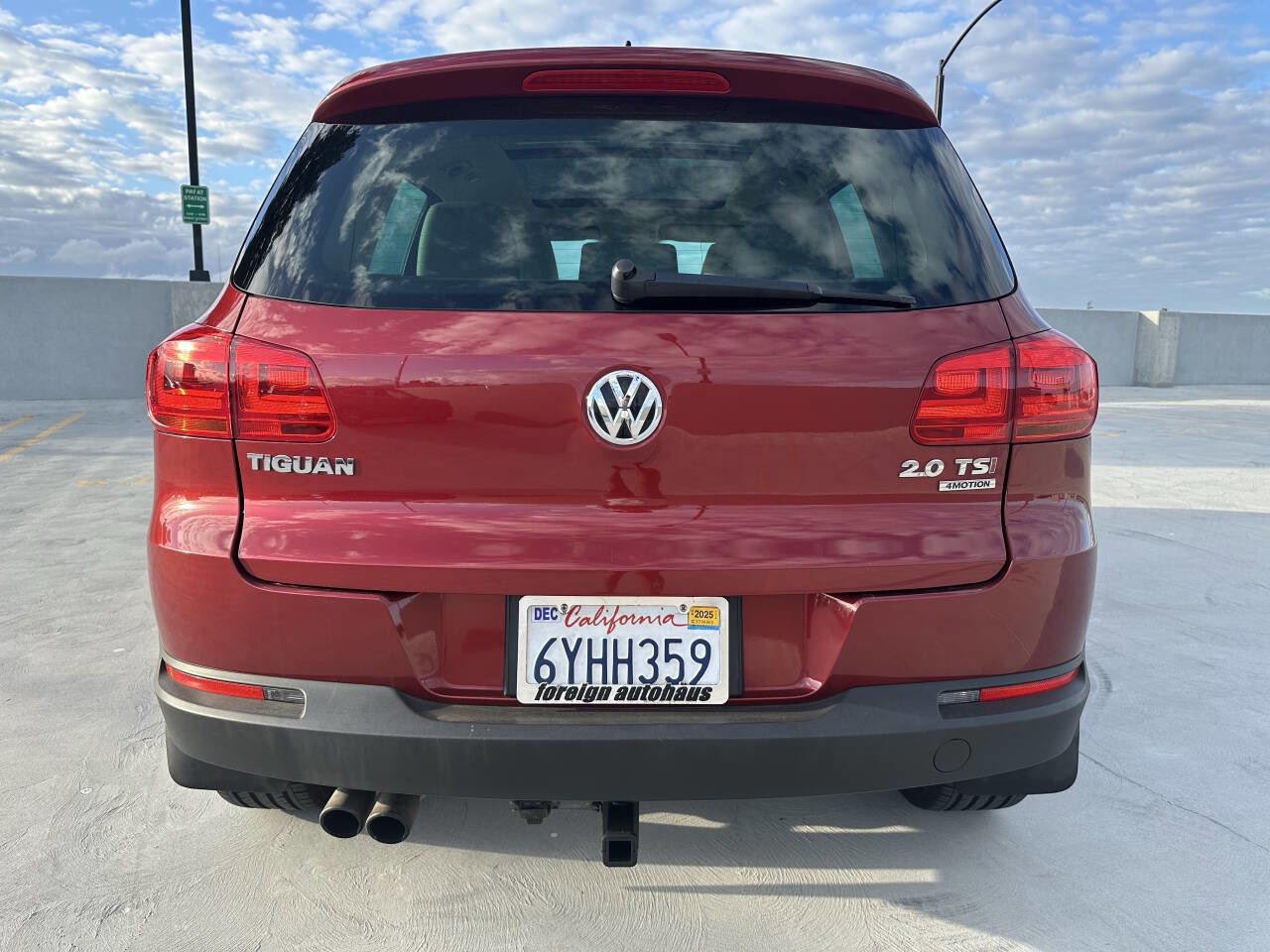 Used 2012 Volkswagen Tiguan SE image 11