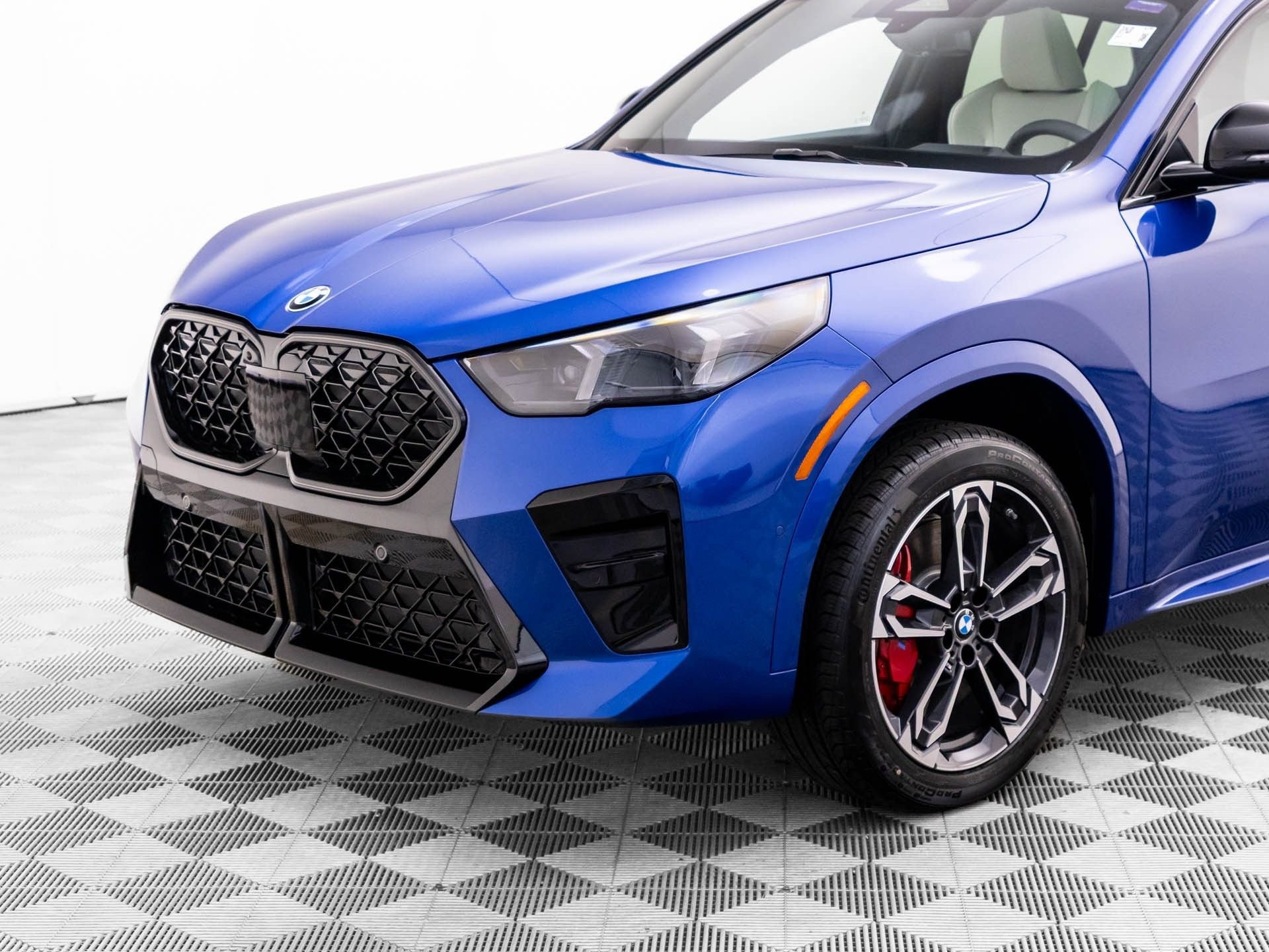 New 2026 BMW X2 xDrive28i w/ Technology Package AWD/4WD image 33