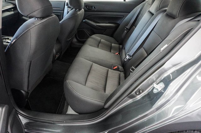 Used 2024 Nissan Altima 2.5 SV image 15