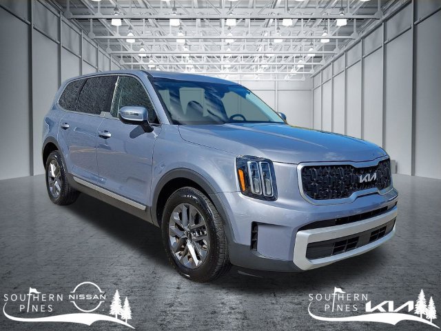 Used 2024 Kia Telluride LX