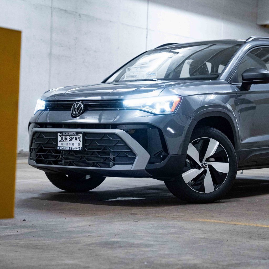 New 2026 Volkswagen Taos S image 2