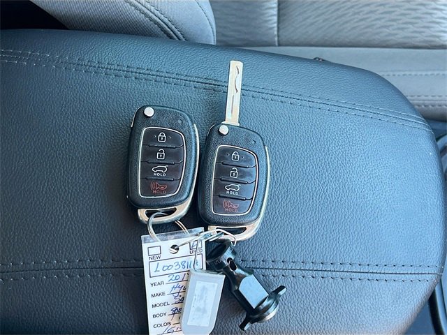 Used 2017 Hyundai Santa Fe Sport image 32