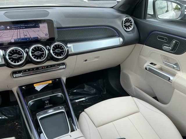New 2025 Mercedes-Benz GLB 250 image 14