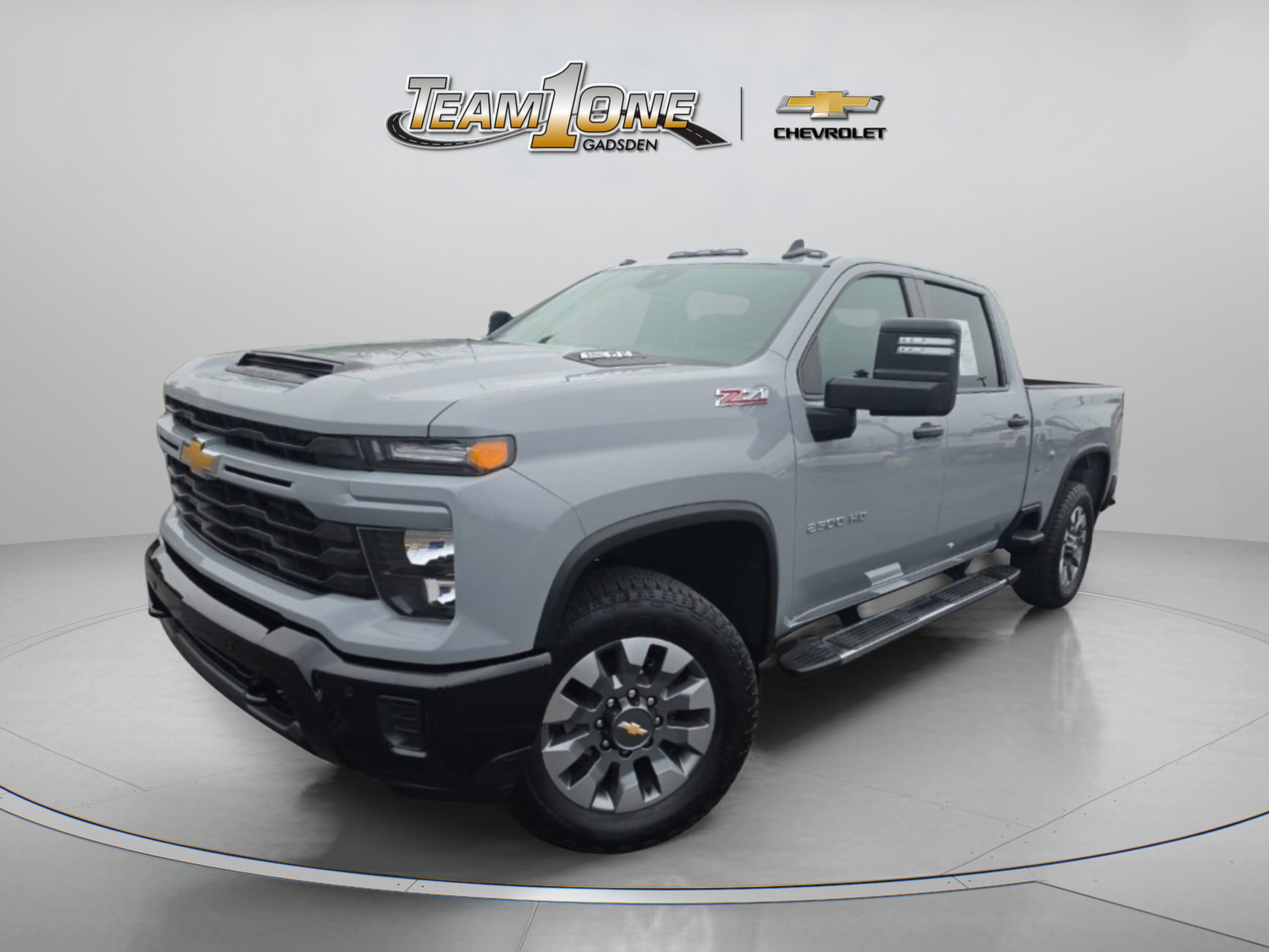 Used 2025 Chevrolet Silverado 2500 Custom w/ Custom Value Package AWD/4WD image 4