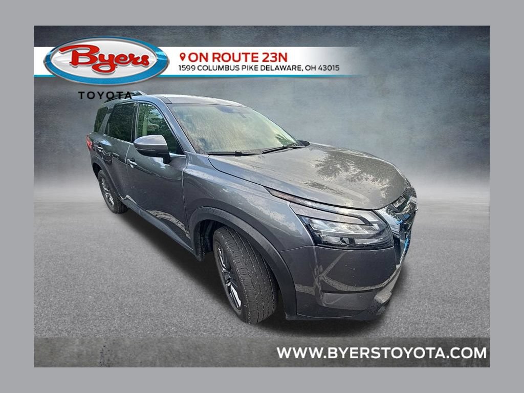 Used 2025 Nissan Pathfinder SV AWD/4WD image 1