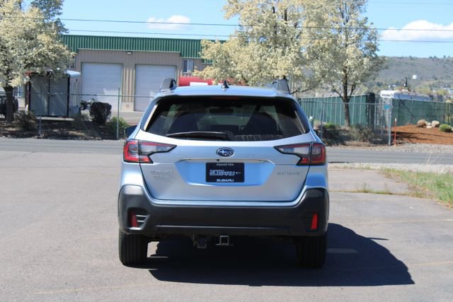 Used 2020 Subaru Outback Premium image 5