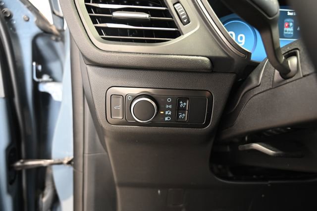 Used 2023 Ford Escape Active w/ Tech Pack #2 AWD/4WD image 25