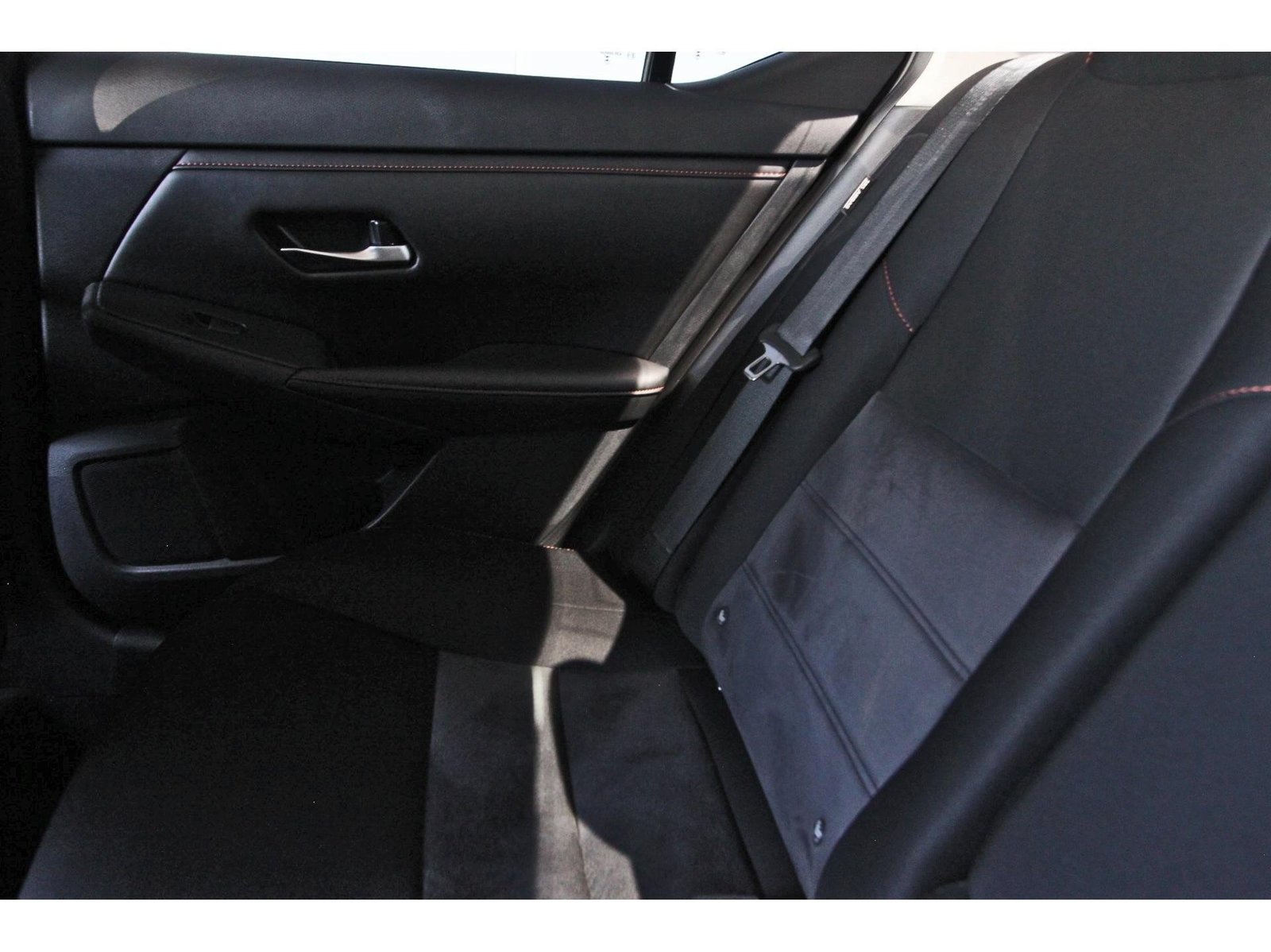 Certified 2024 Nissan Sentra SR FWD image 15