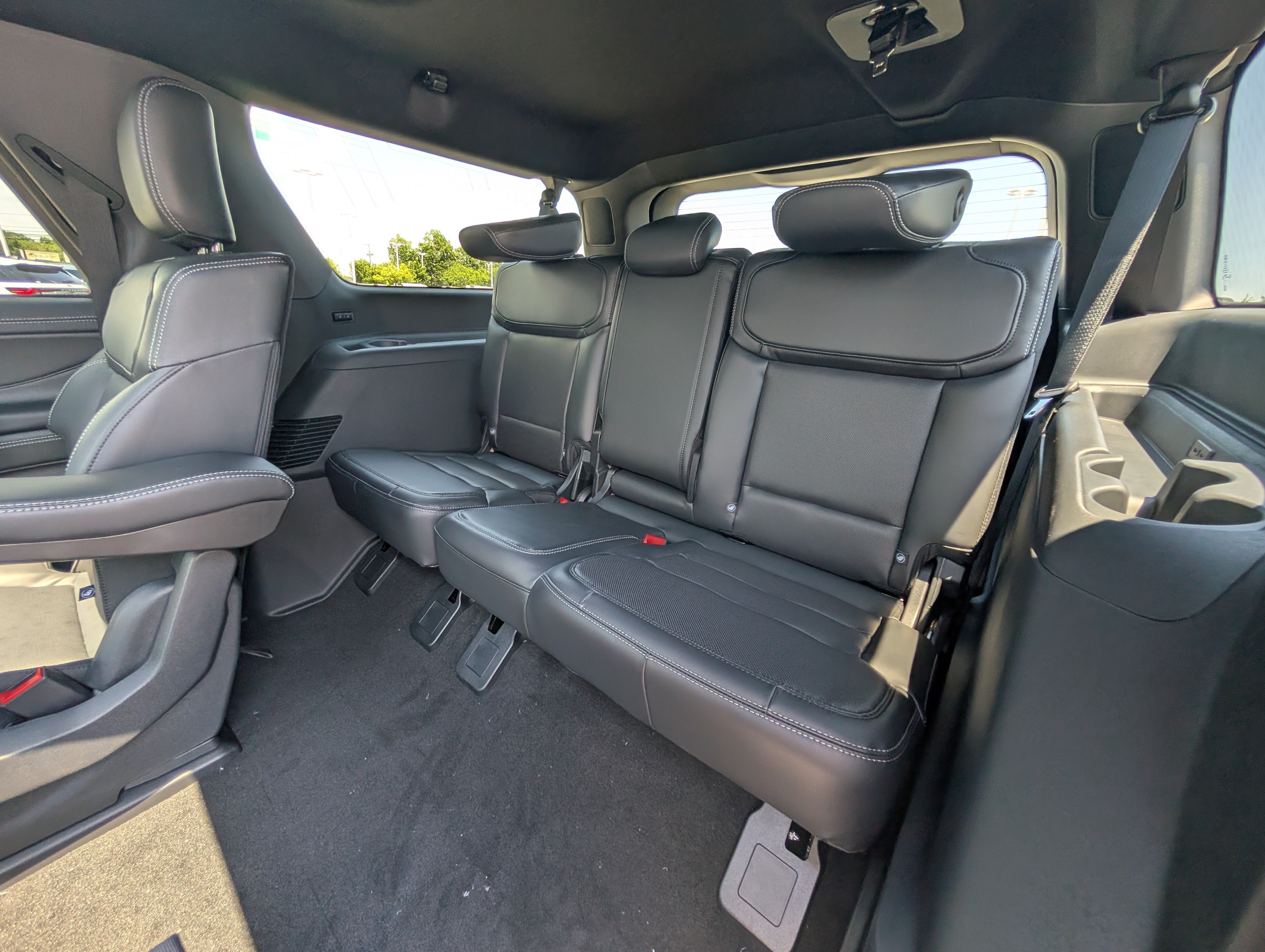 New 2026 Ford Expedition Max Platinum w/ Stealth Appearance Package AWD/4WD image 12