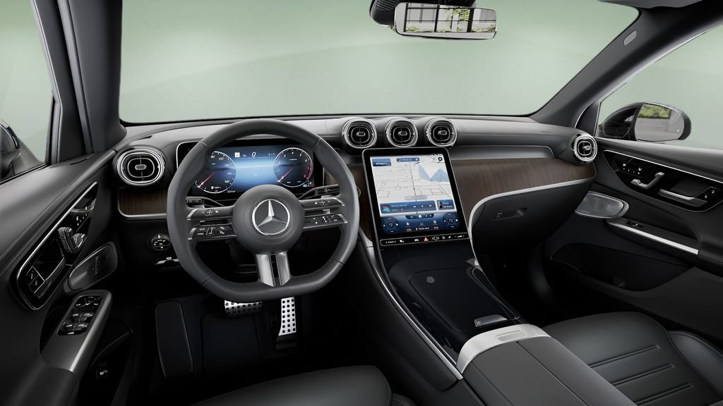 Used 2026 Mercedes-Benz GLC 300 image 38