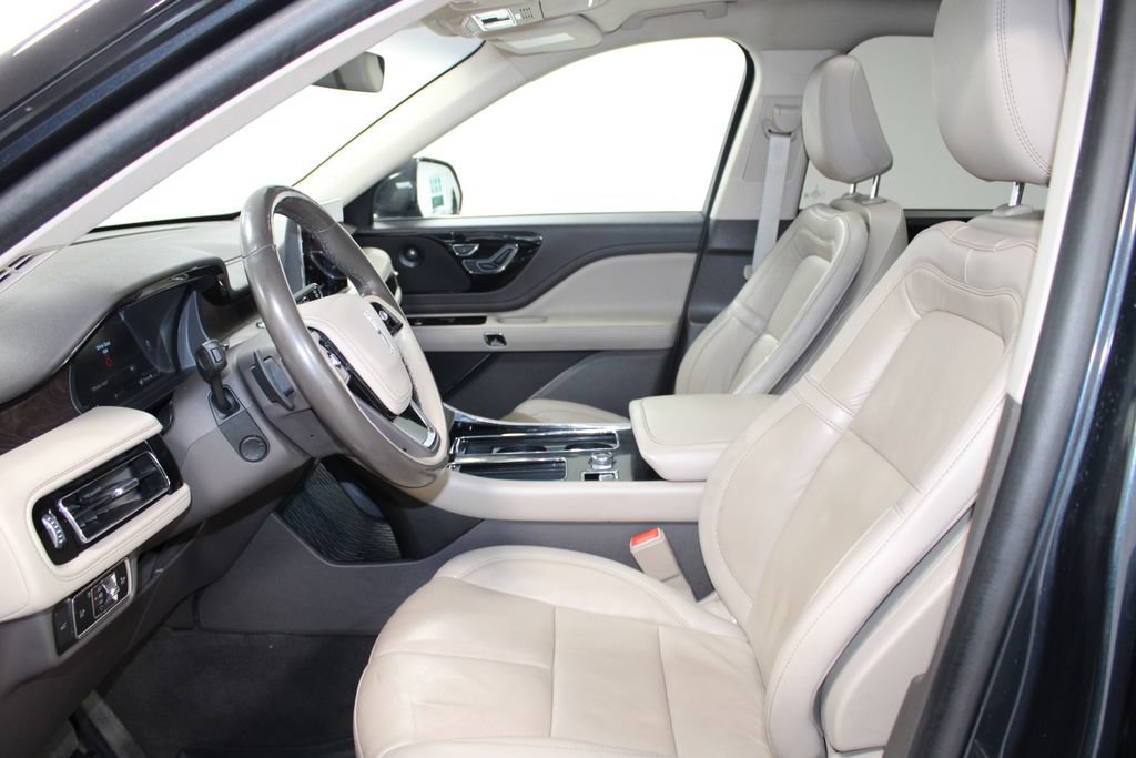 Used 2023 Lincoln Aviator Reserve w/ Equipment Group 201A AWD/4WD image 22