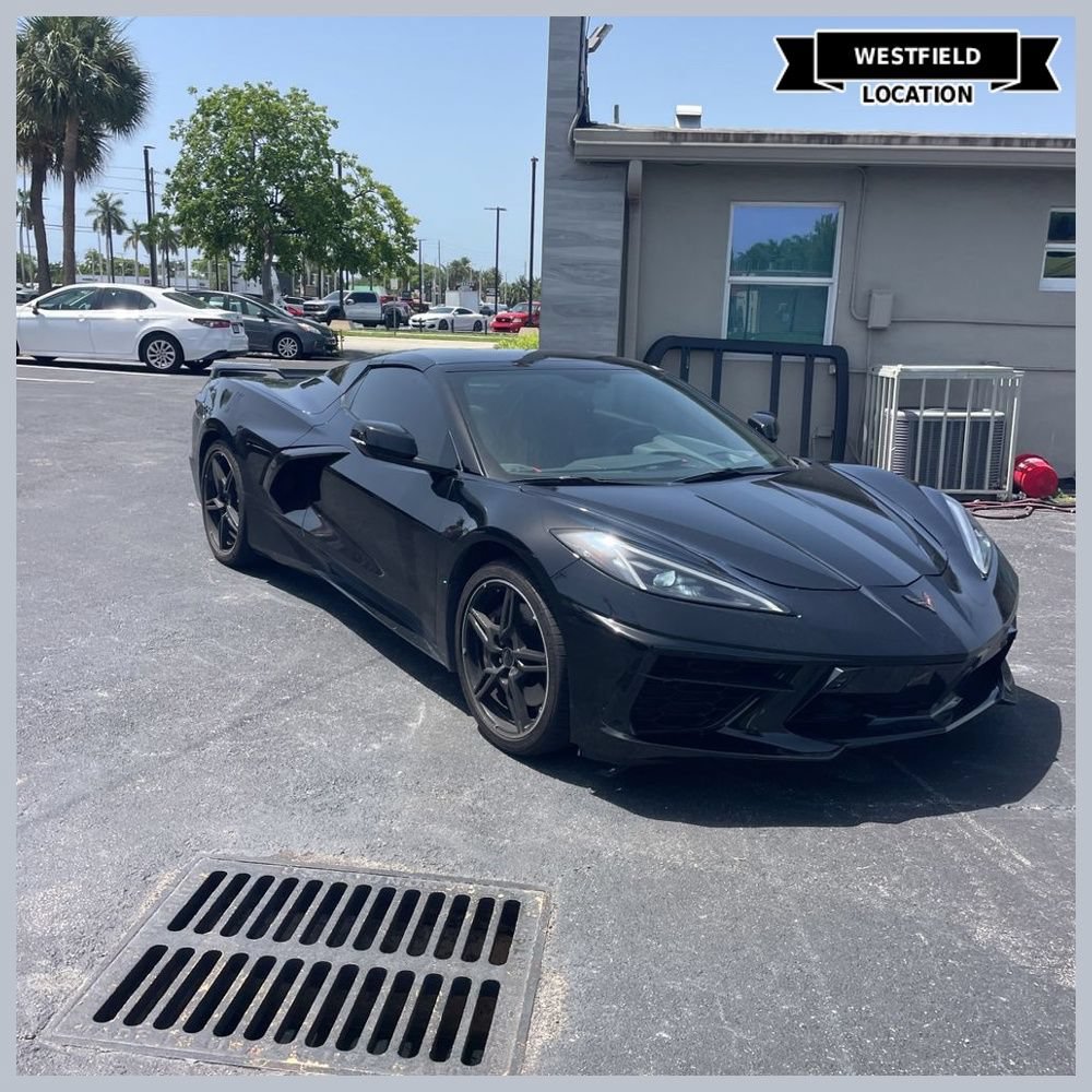 Used 2021 Chevrolet Corvette Stingray Premium Conv w/ Z51 Performance Package RWD image 1