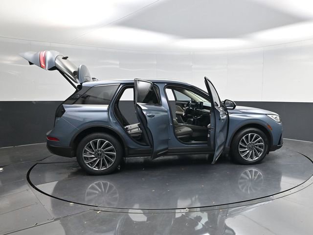 Used 2023 Lincoln Corsair Reserve image 61